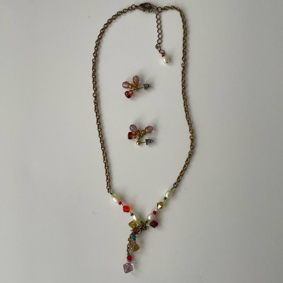 Bohemian multicolor stones and pearls on a dangle chain necklace and earrings - Picture 11 of 11